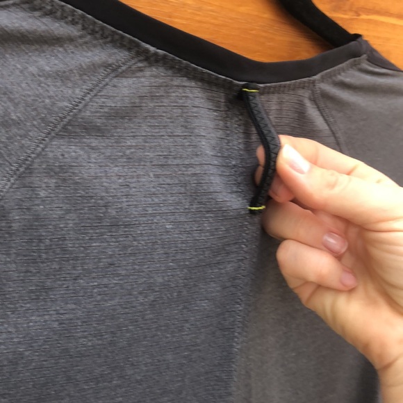 Lululemon Workout Top - Picture 5 of 5
